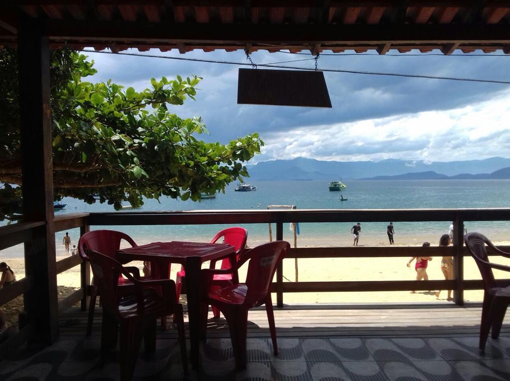 Nena'S Suites Praia de Araçatiba Екстериор снимка